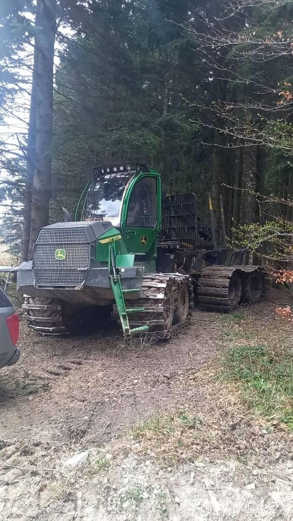 John Deere 1010 G Uitrijwagens