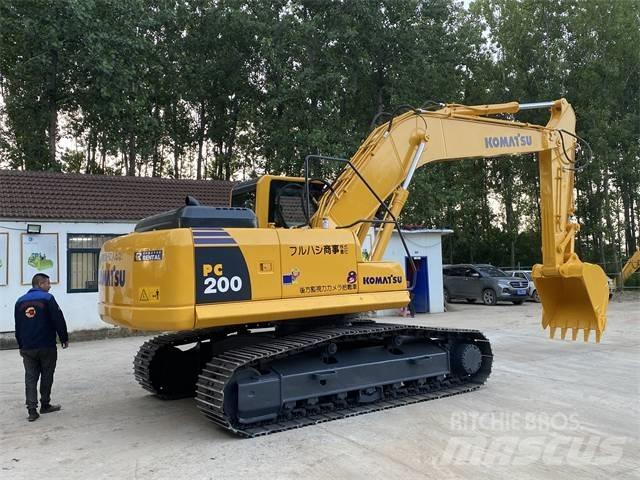 Komatsu PC200-8 Rupsgraafmachines