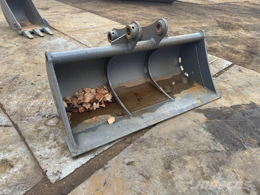 CAT 306 307 bucket Bakken