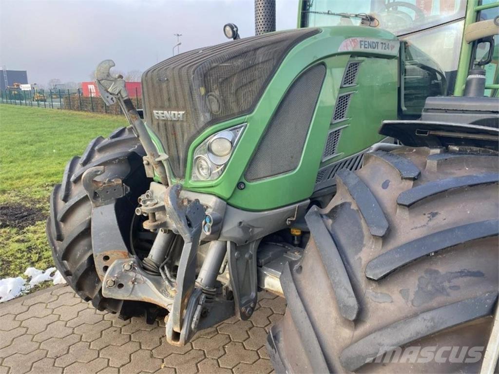 Fendt 724 PROFI Tractoren