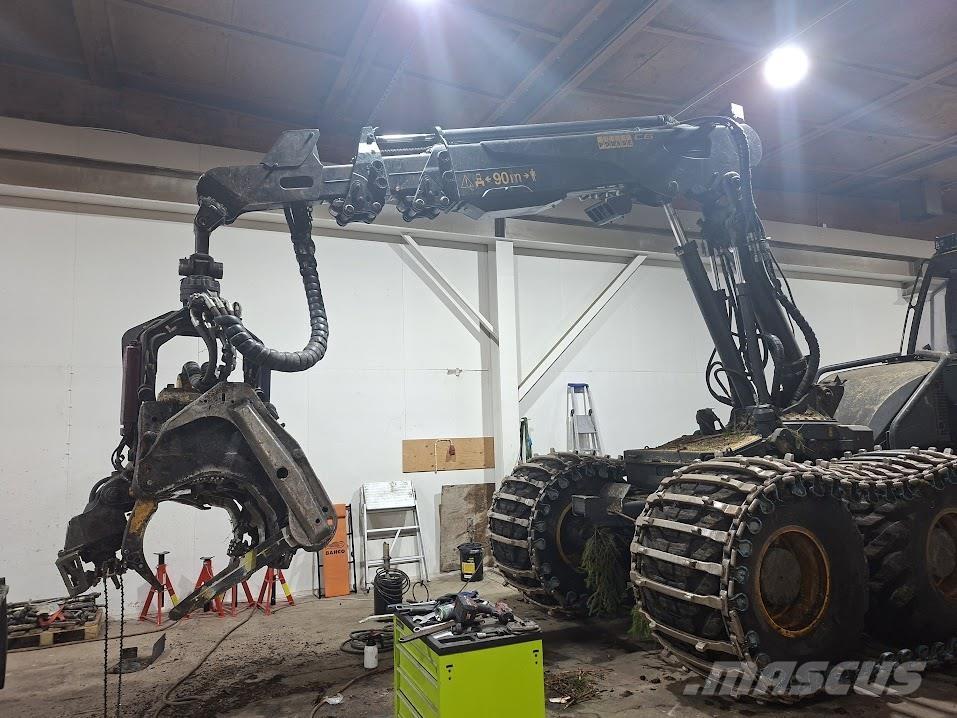 Ponsse Bear 8W Harvesters