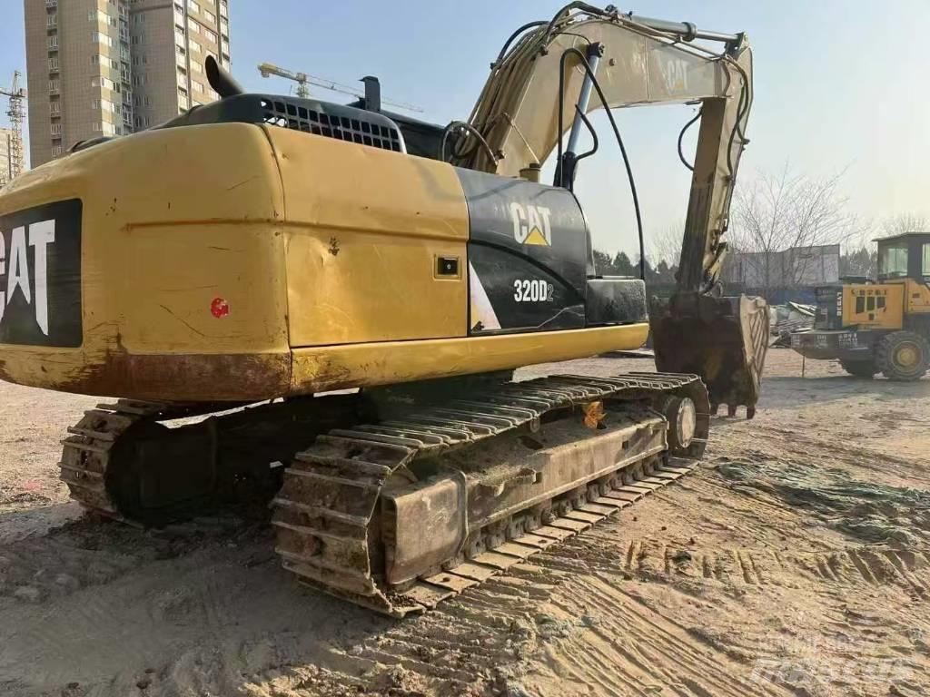CAT 320 D2 Rupsgraafmachines