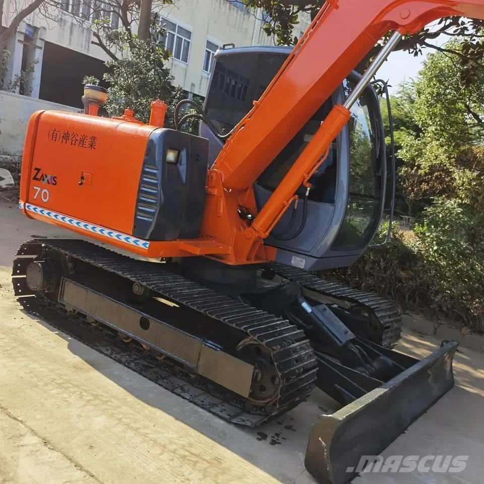 Hitachi ZX70 Midigraafmachines 7t - 12t