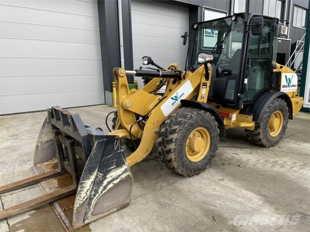 CAT 906M (7164) Schrank- en knikladers