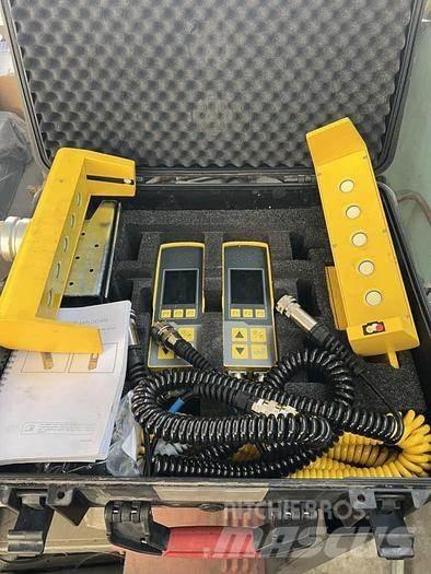 CAT AP 655D Asfaltafwerkmachines