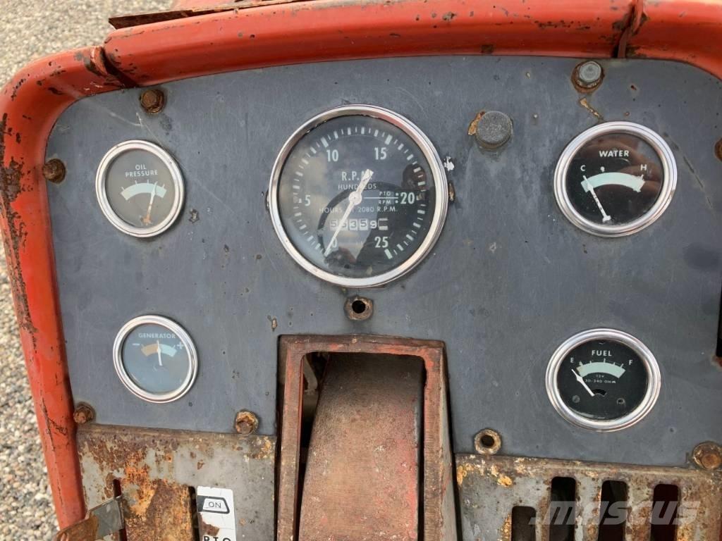 Massey Ferguson 1100 Tractoren