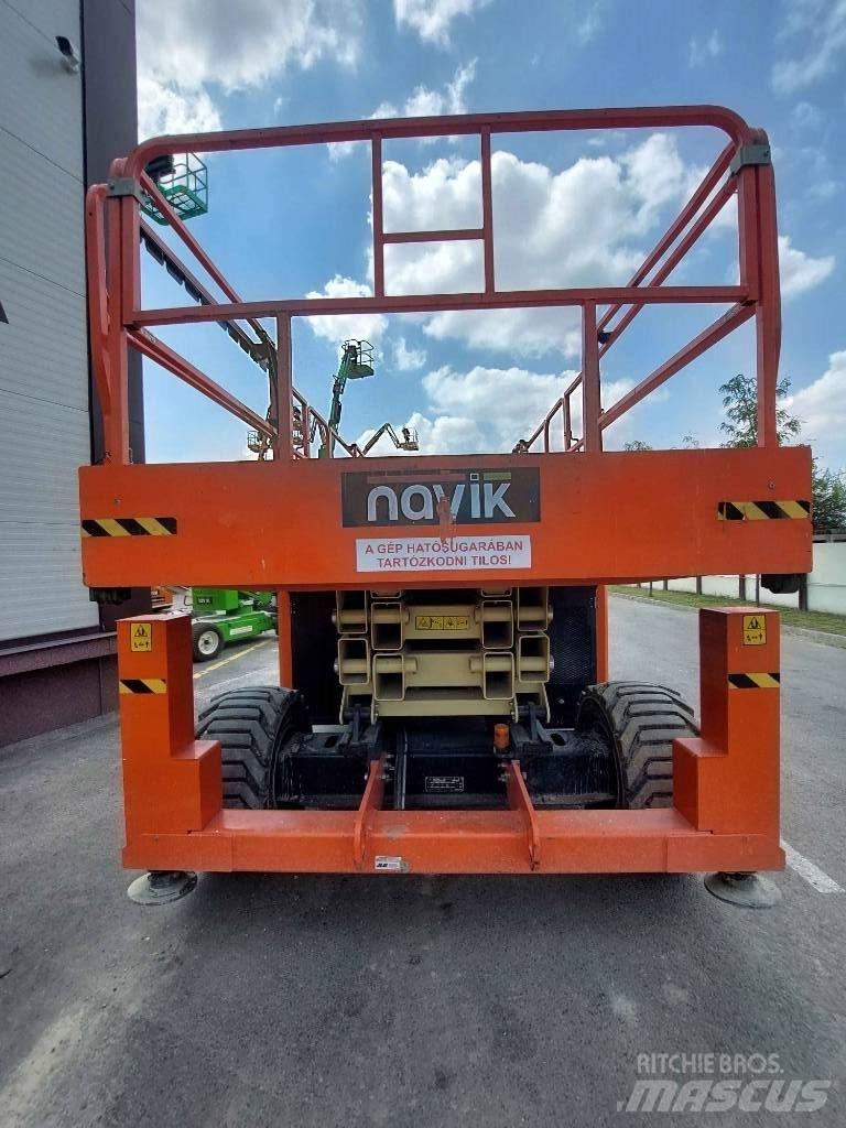JLG 330 LRT MEGADECK Schaarhoogwerkers