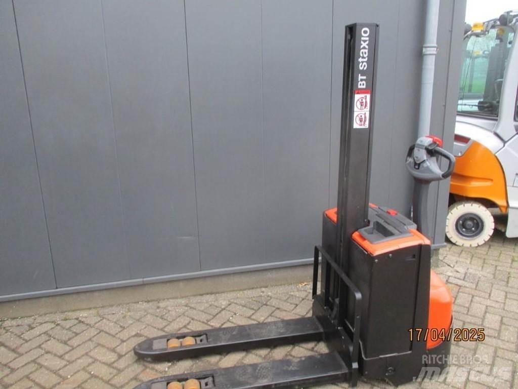 BT SWE 080L Meeloop stapelaar