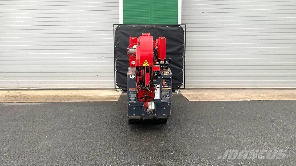 Unic URW 295 Minikranen
