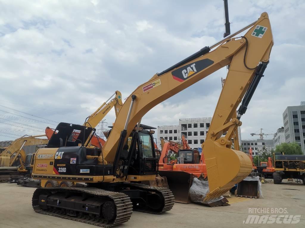 CAT 320 D Rupsgraafmachines