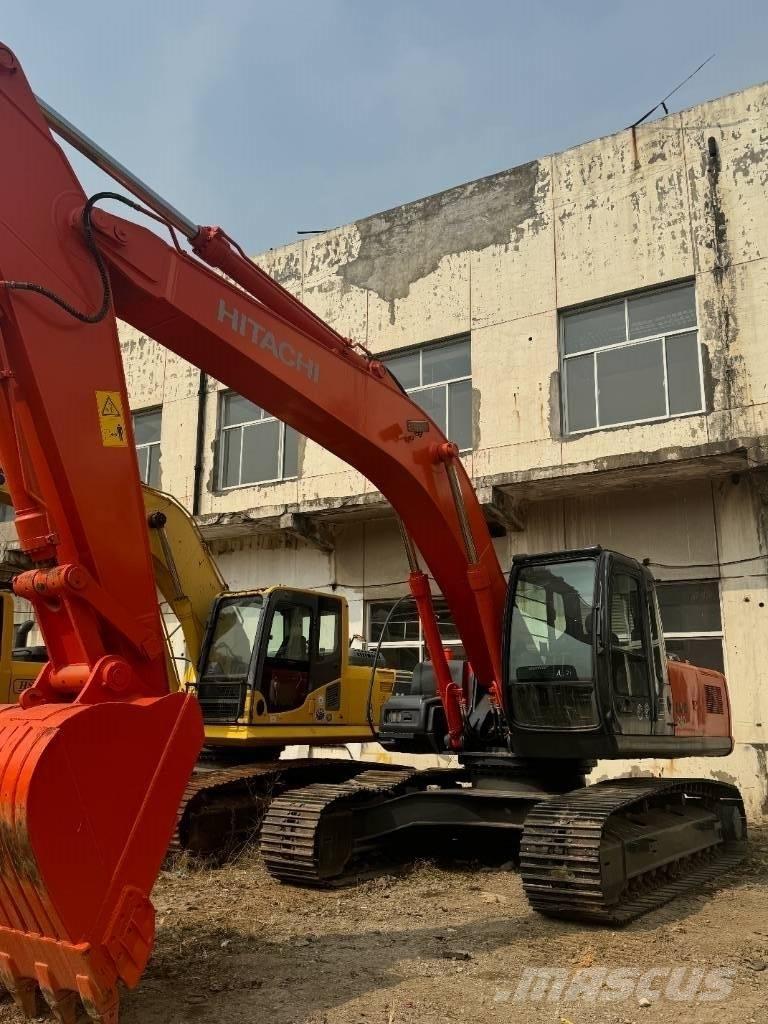 Hitachi ZX 240 Rupsgraafmachines
