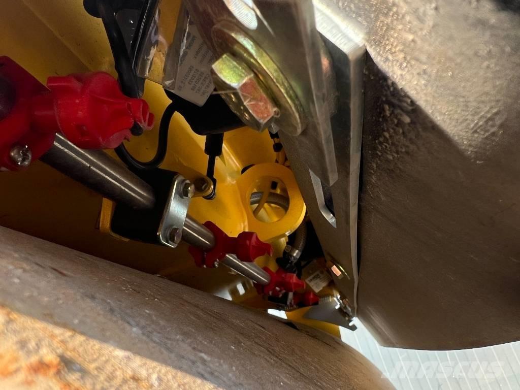 Bomag BW100 AD-5 Duowalsen