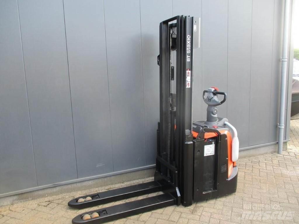 Toyota SPE 120L Meeloop stapelaar