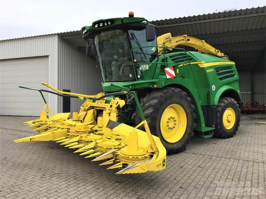 John Deere 8300i Zelfrijdende veldhakselaars