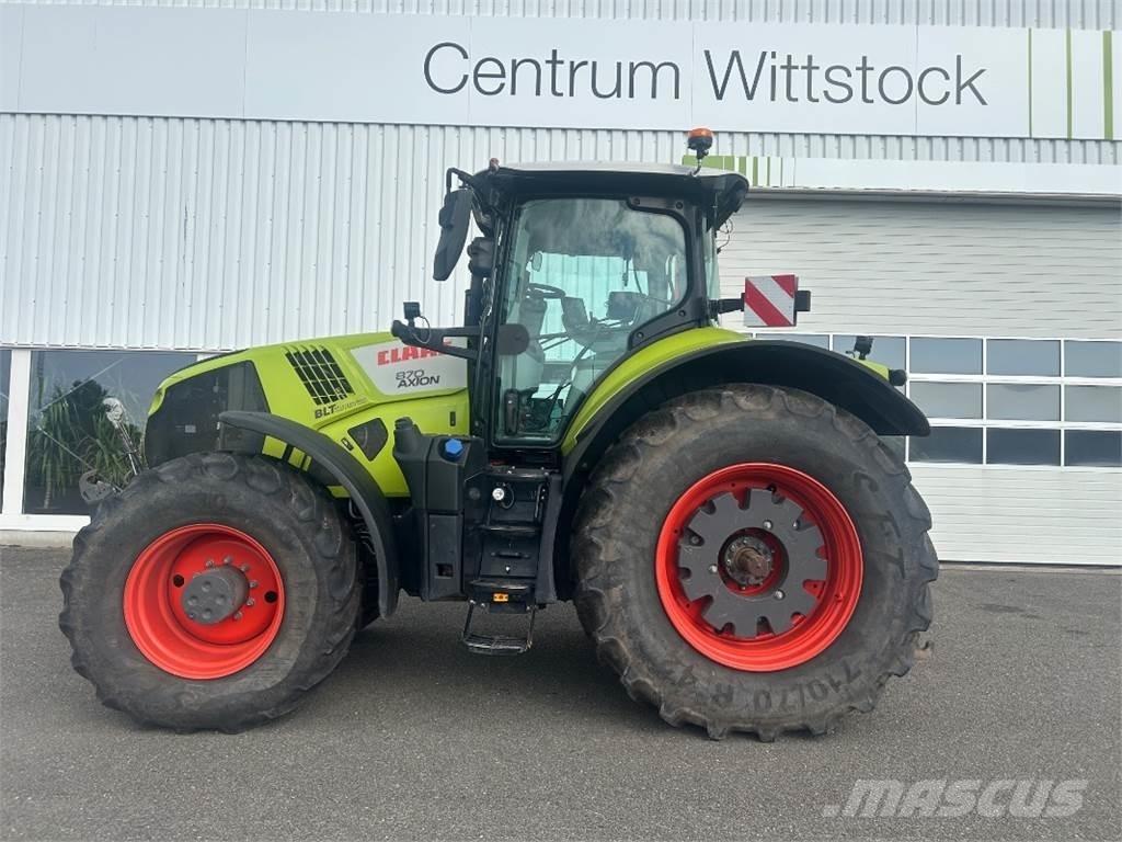 CLAAS Axion 870 Tractoren