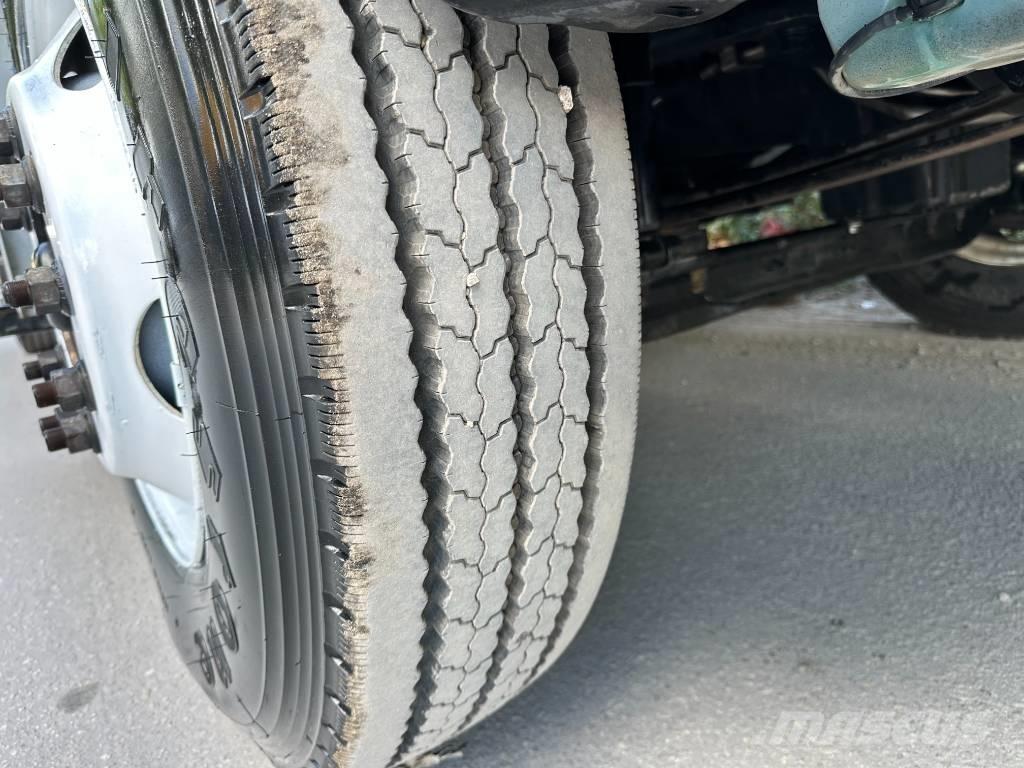 International 4300 Kolkenzuigers