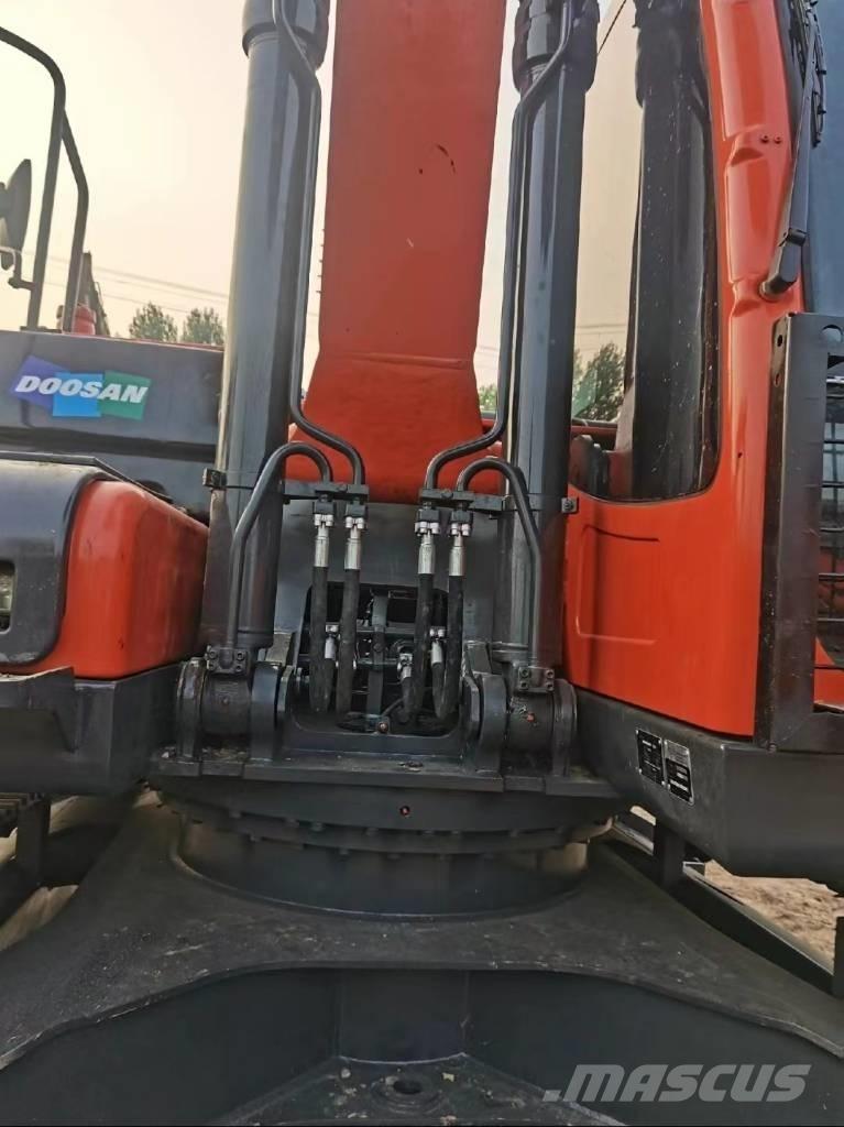 Doosan DX225 Rupsgraafmachines