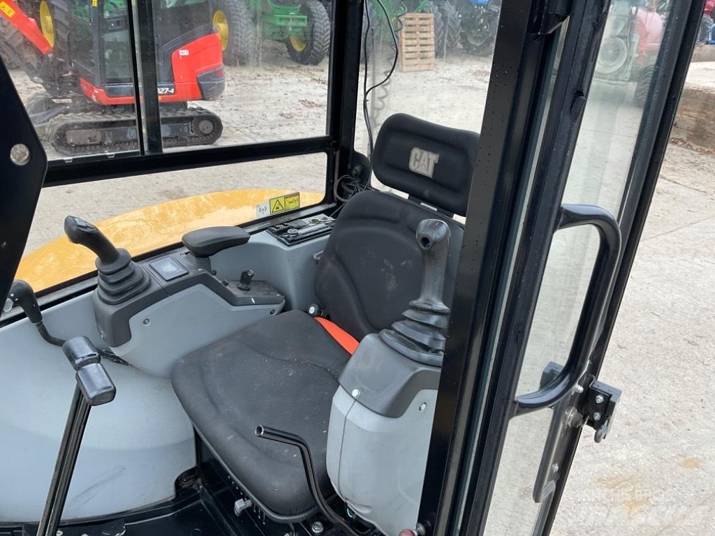 CAT 302.7 D CR Minigraafmachines < 7t