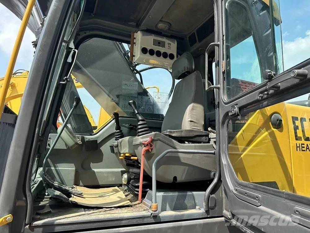 Volvo EC240D Rupsgraafmachines