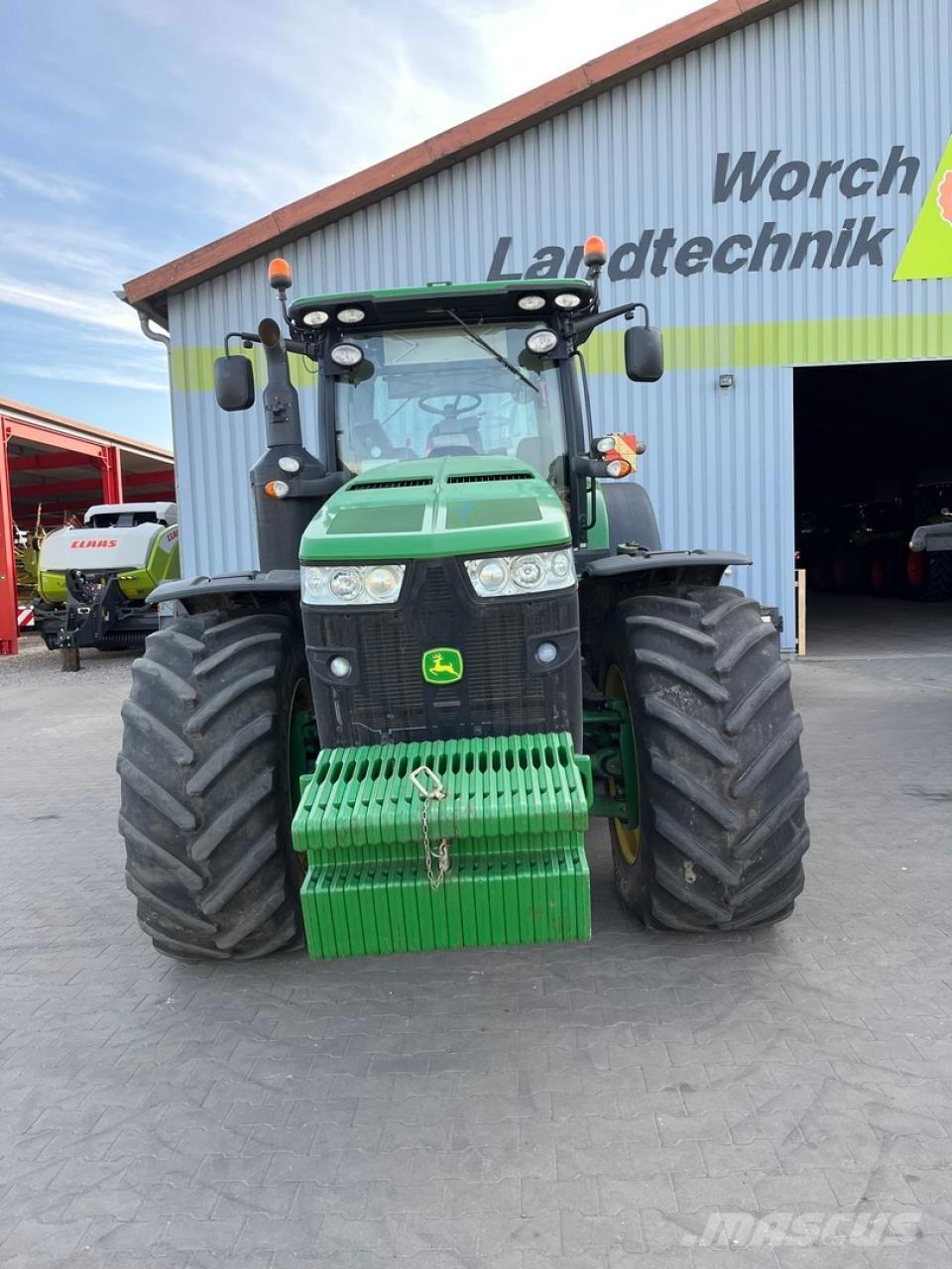 John Deere 8345 R Tractoren