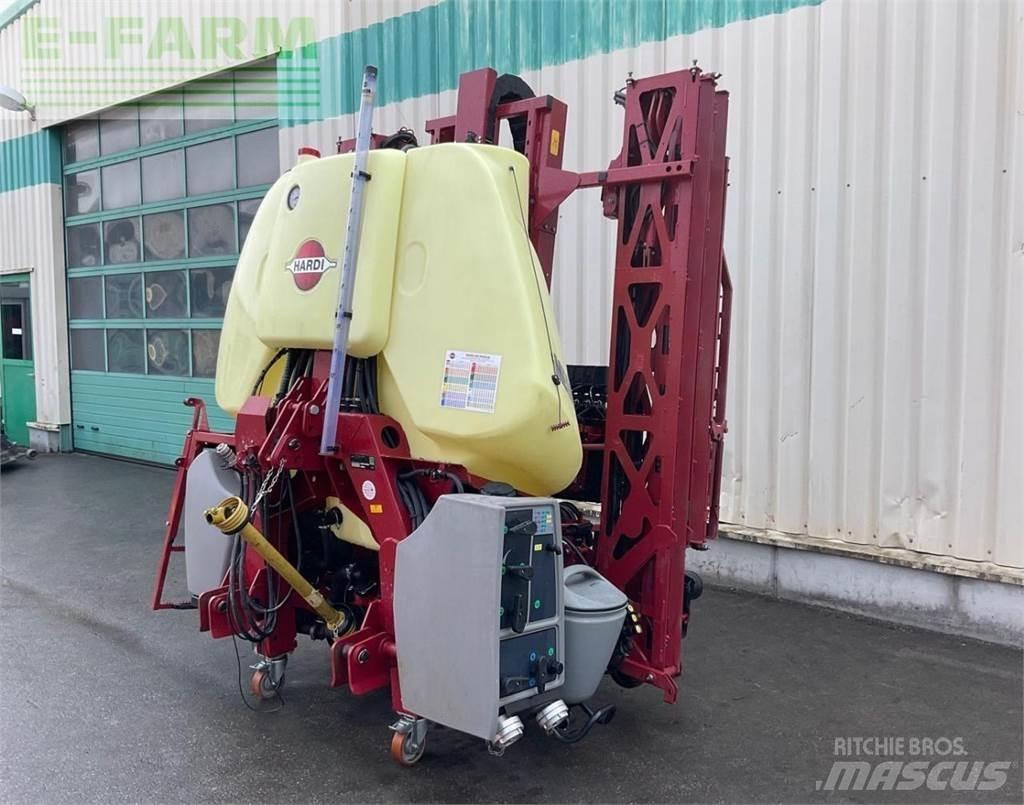 Hardi MEGA 1200 Getrokken spuitmachines