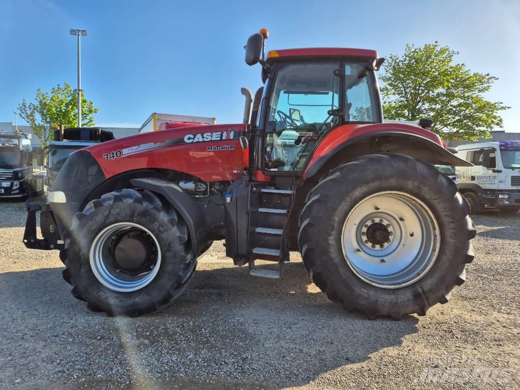 CASE IH Magnum 340 Tractoren