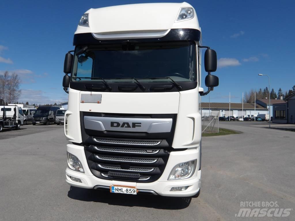 DAF XF 530 6x2 Trekkers