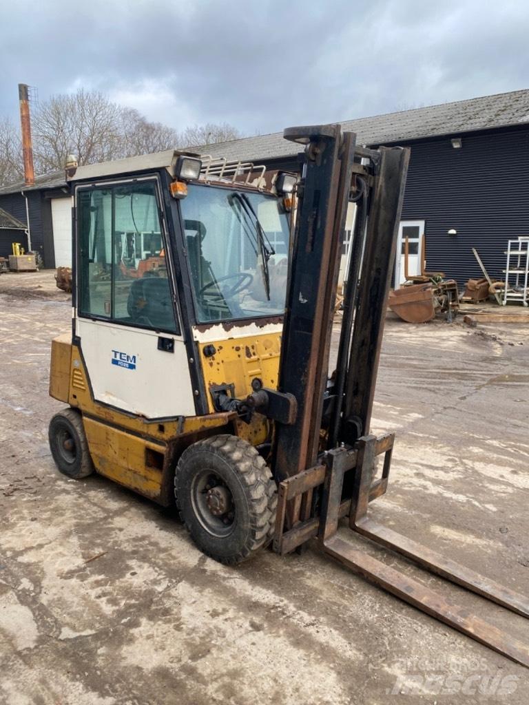 TCM FD 25 Diesel heftrucks