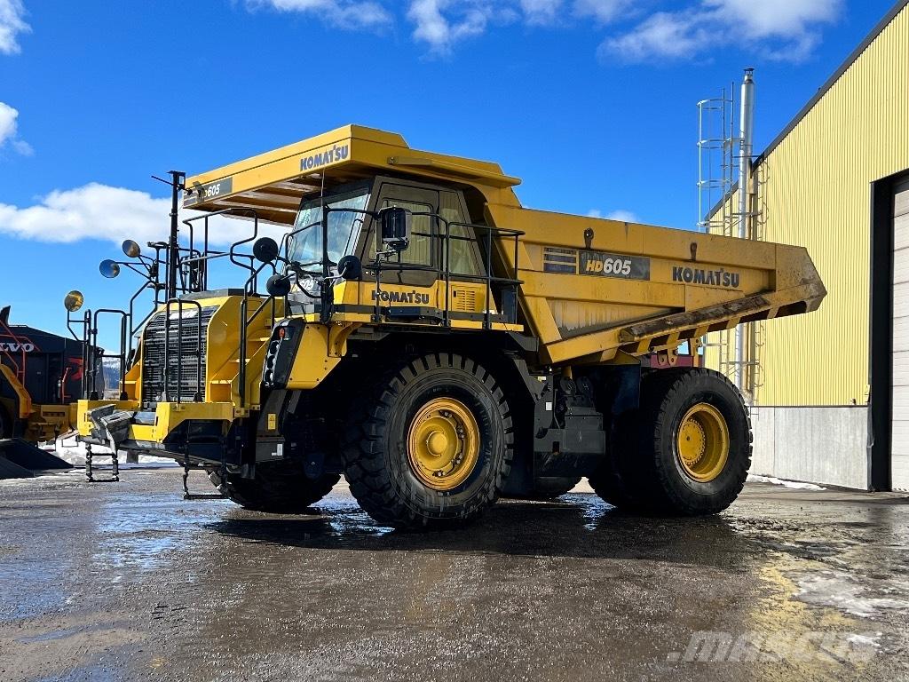 Komatsu 605-8 Starre dumpers