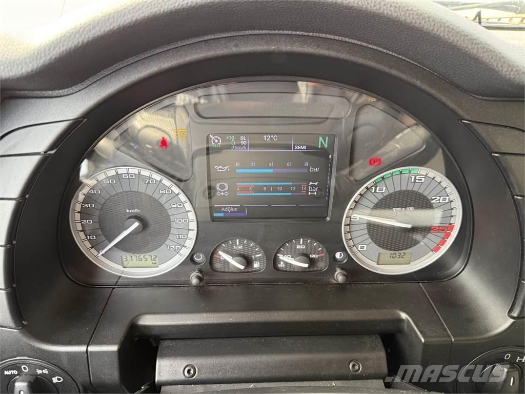 Iveco AS280 6X2 Vrachtwagen met containersysteem