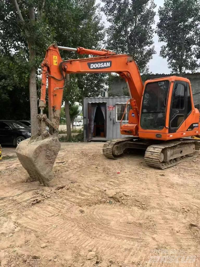 Doosan DH 80 Rupsgraafmachines