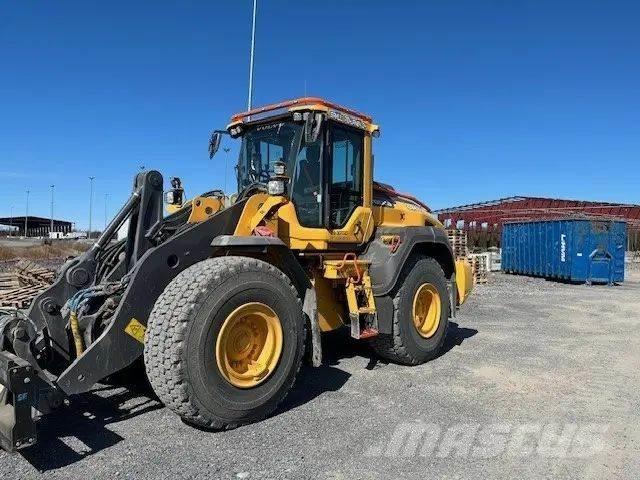 Volvo L 120 H Wielladers