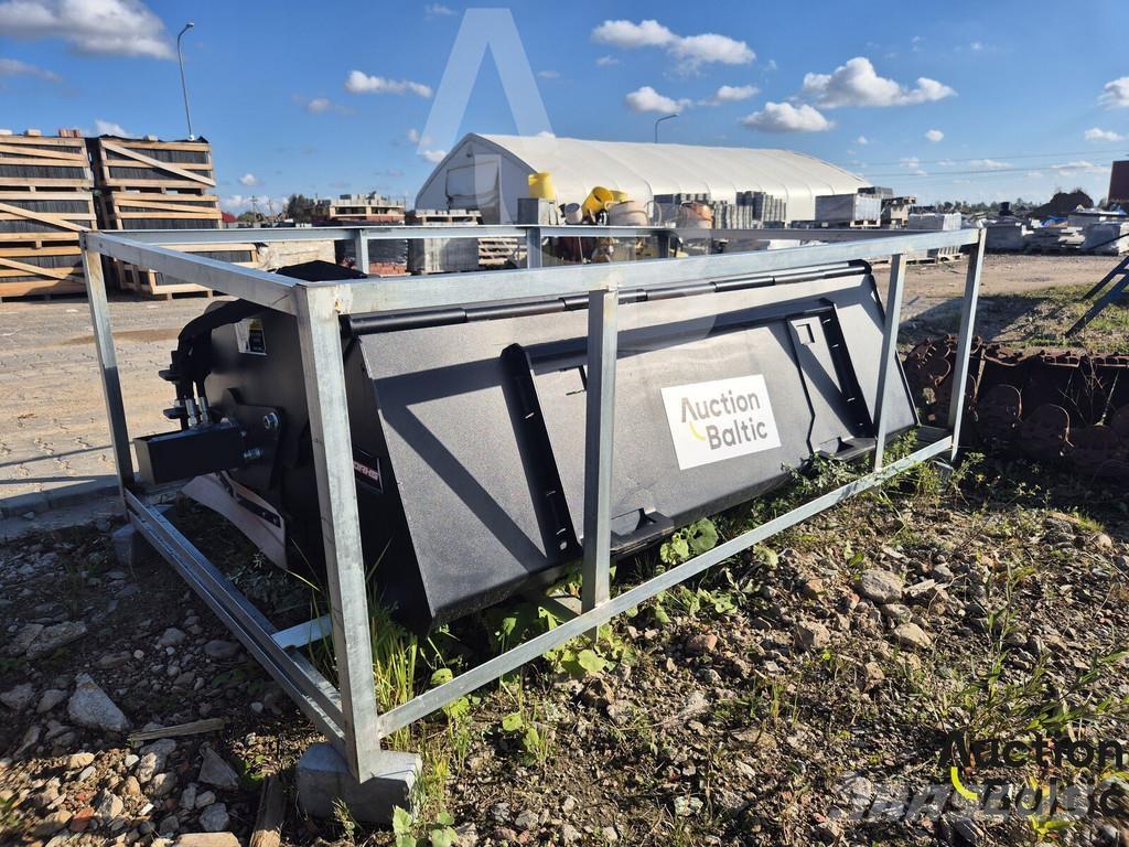  Rhino-Cross 72 in Borstels