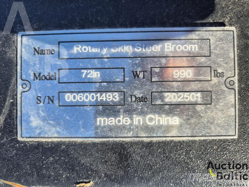  Rhino-Cross 72 in Borstels