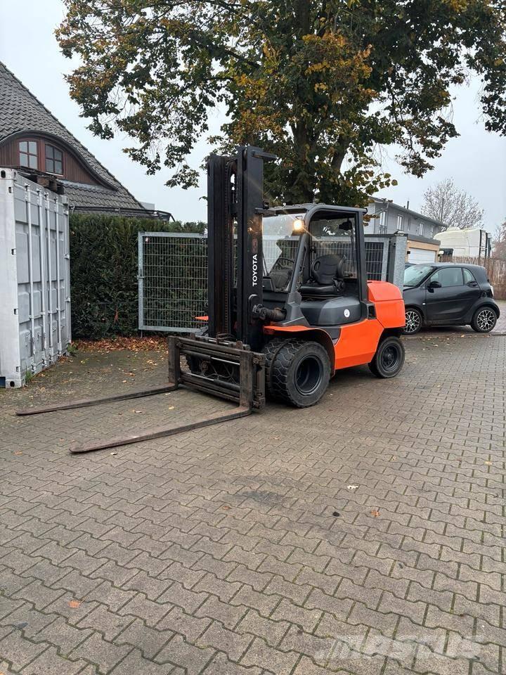 Toyota 7 FD 45 Diesel heftrucks