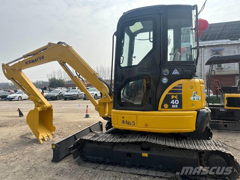 Komatsu 40 MR Rupsgraafmachines