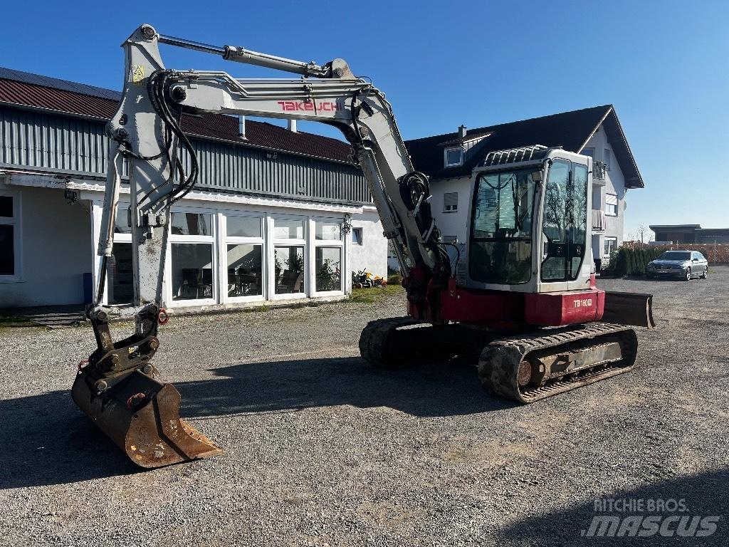 Takeuchi TB 180 FR Midigraafmachines 7t - 12t