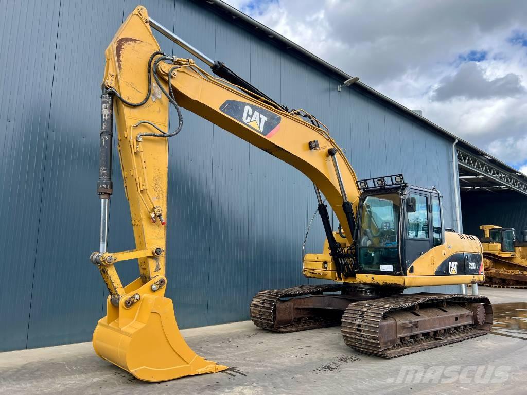 CAT 320D L Rupsgraafmachines