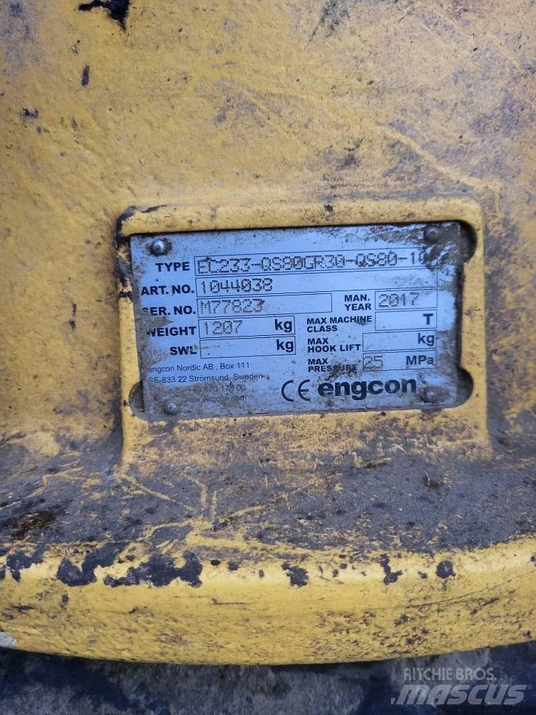 CASE CX 300 D Rupsgraafmachines
