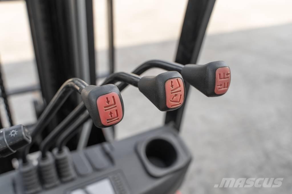 Manitou MI 25 D Diesel heftrucks