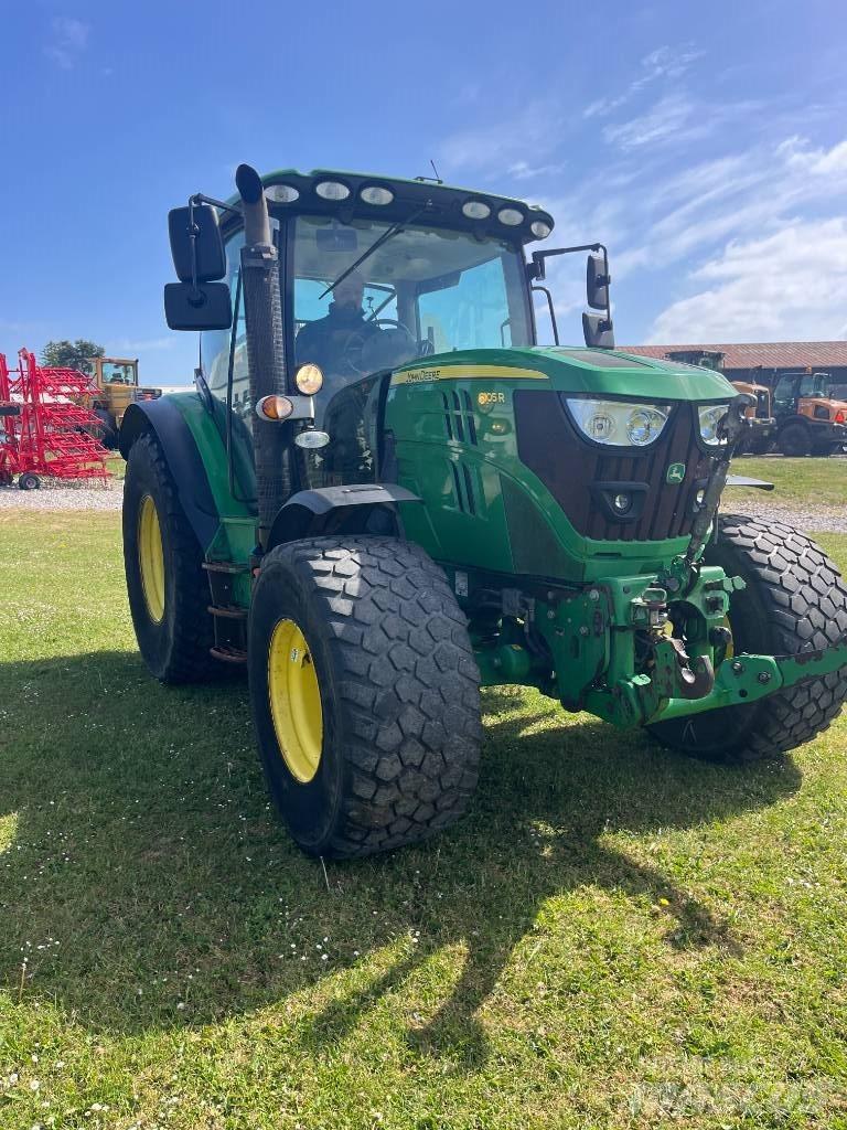 John Deere 6105 R Tractoren