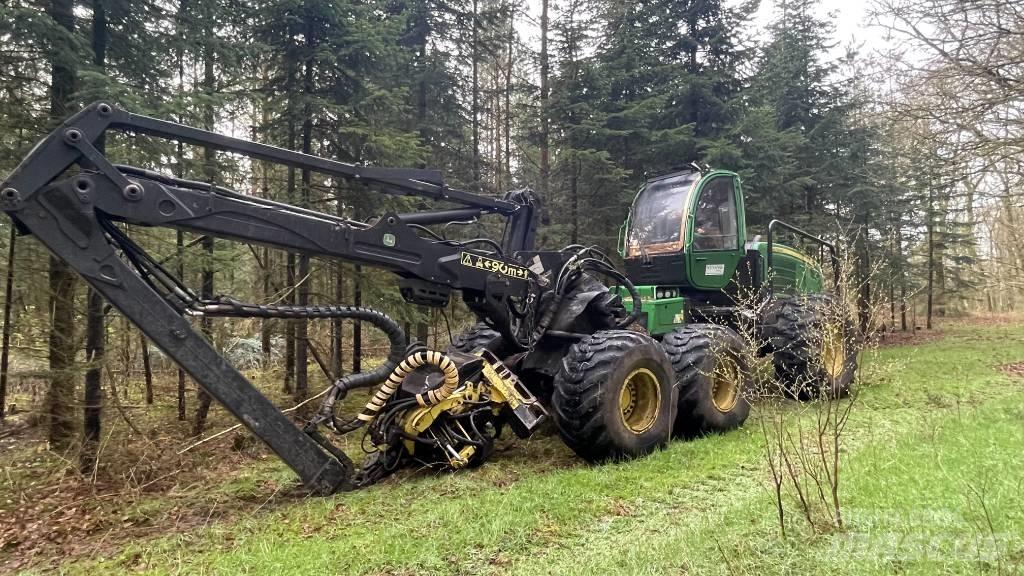 John Deere 1470 E Harvesters