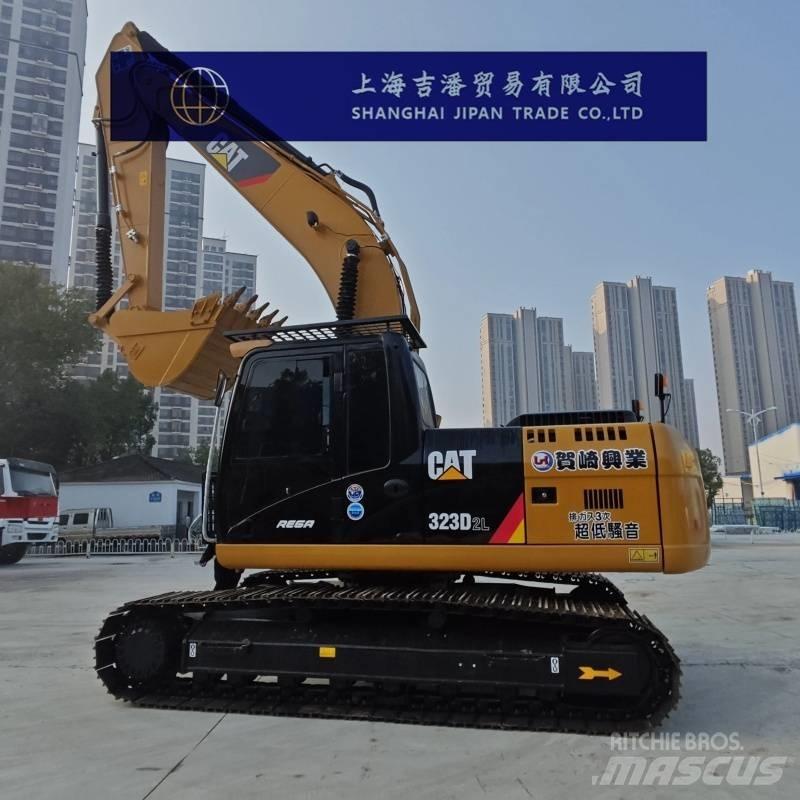 CAT 323 D Rupsgraafmachines