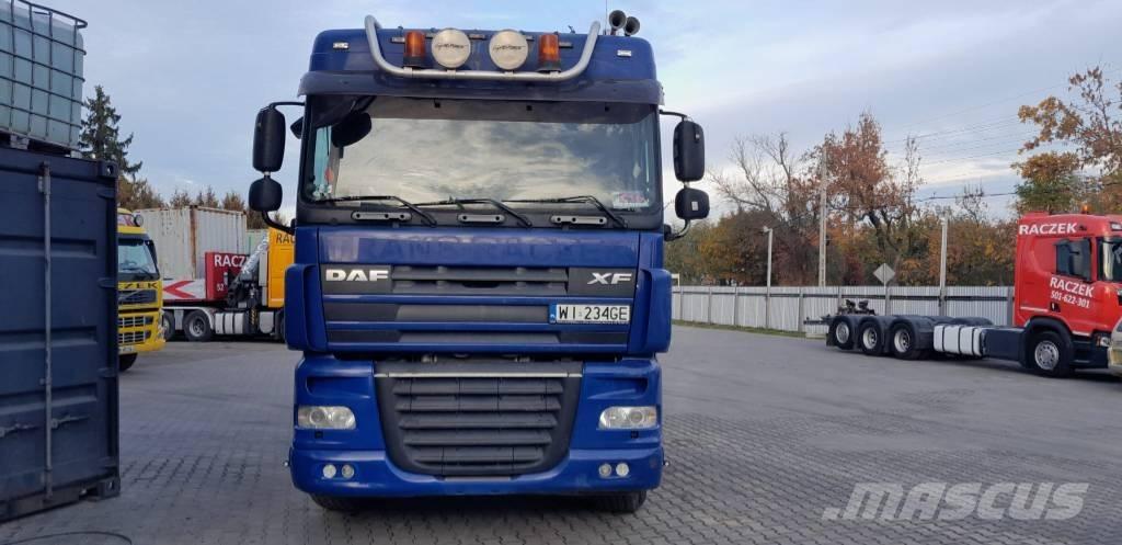 DAF 105 Vlakke laadvloer met kraan