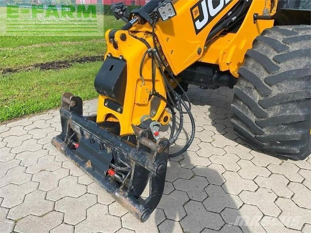 JCB tm 220 - 40 km/h Verreikers voor landbouw