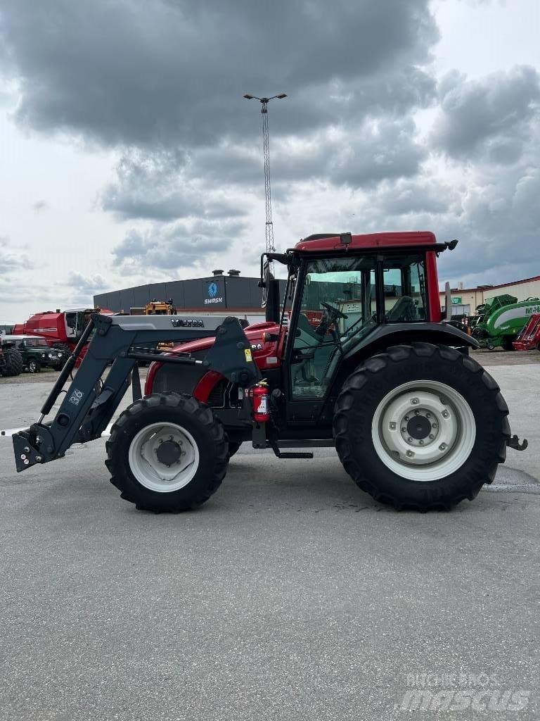 Valtra A 83 Tractoren