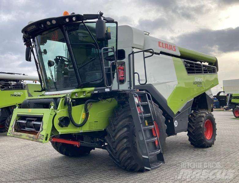 CLAAS LEXION 5300 Maaidorsmachines