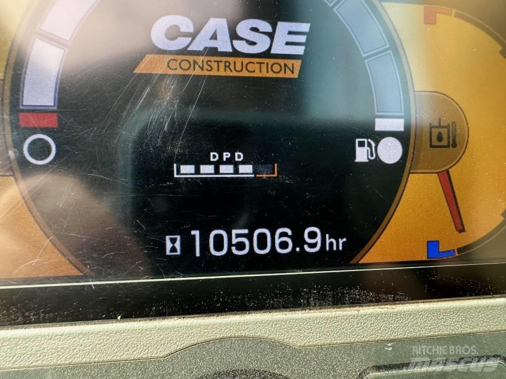 CASE CX 235 C SR Rupsgraafmachines
