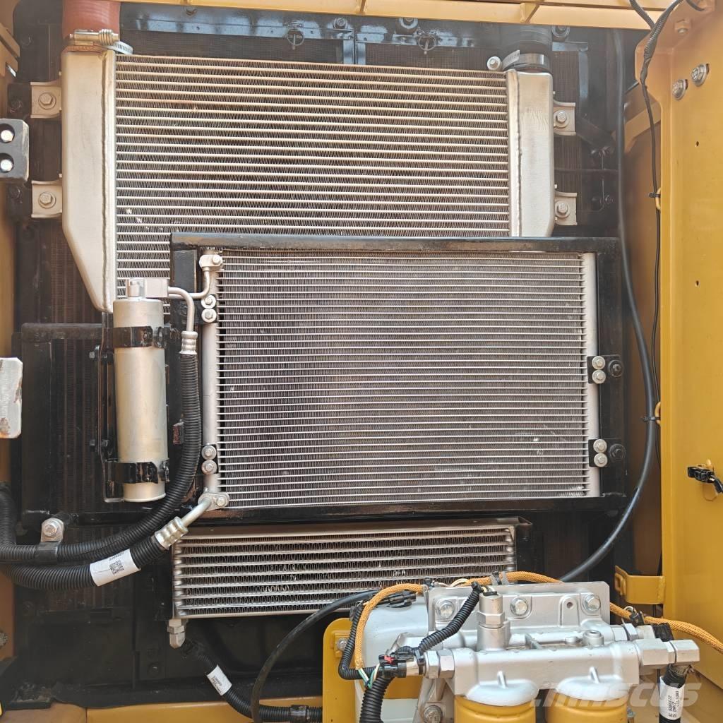 CAT 320D2L Rupsgraafmachines