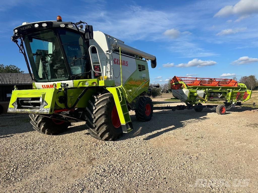 CLAAS Tucano 320 Maaidorsmachines